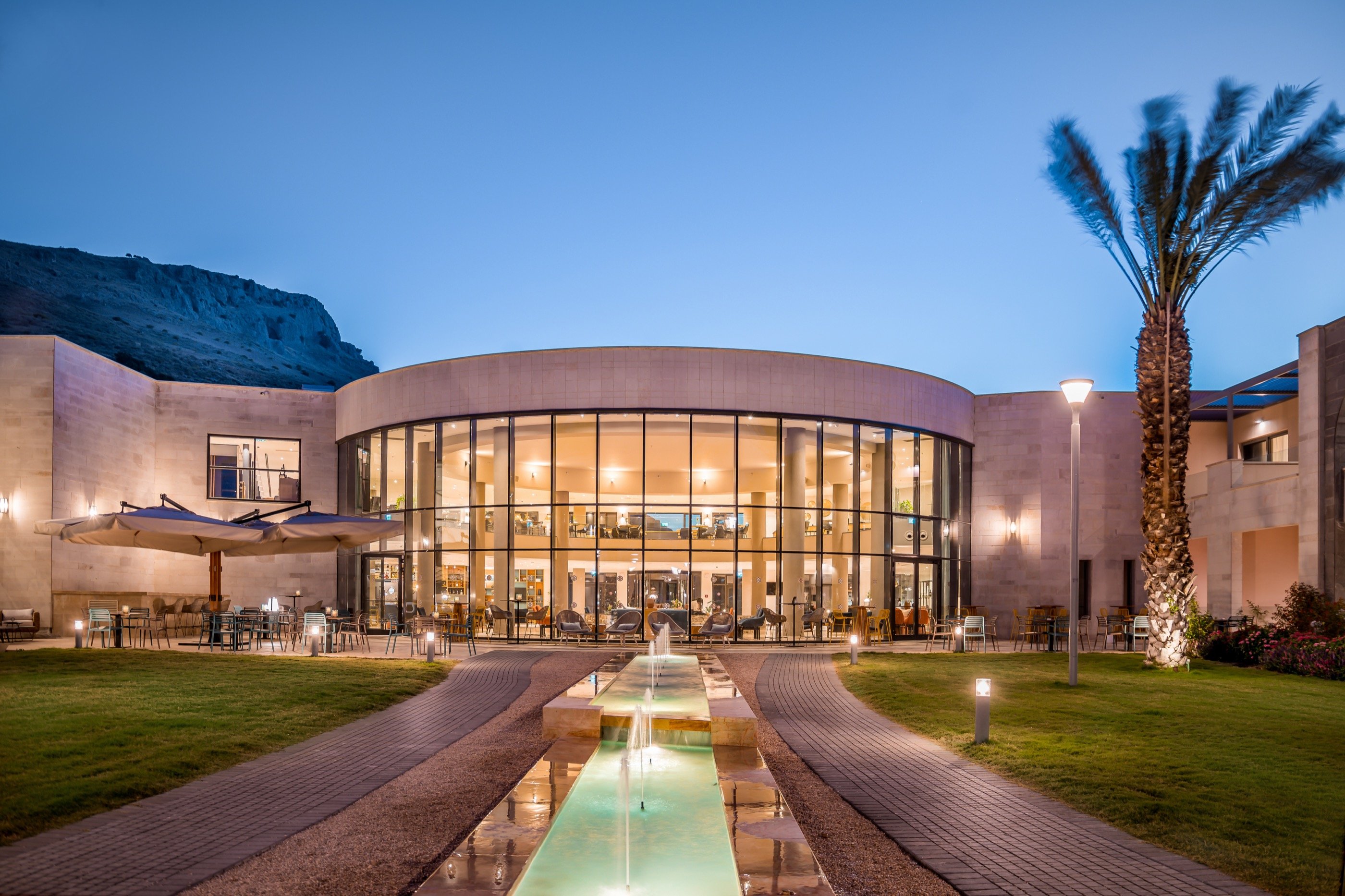 מגדלה · הכנרת — cover frame