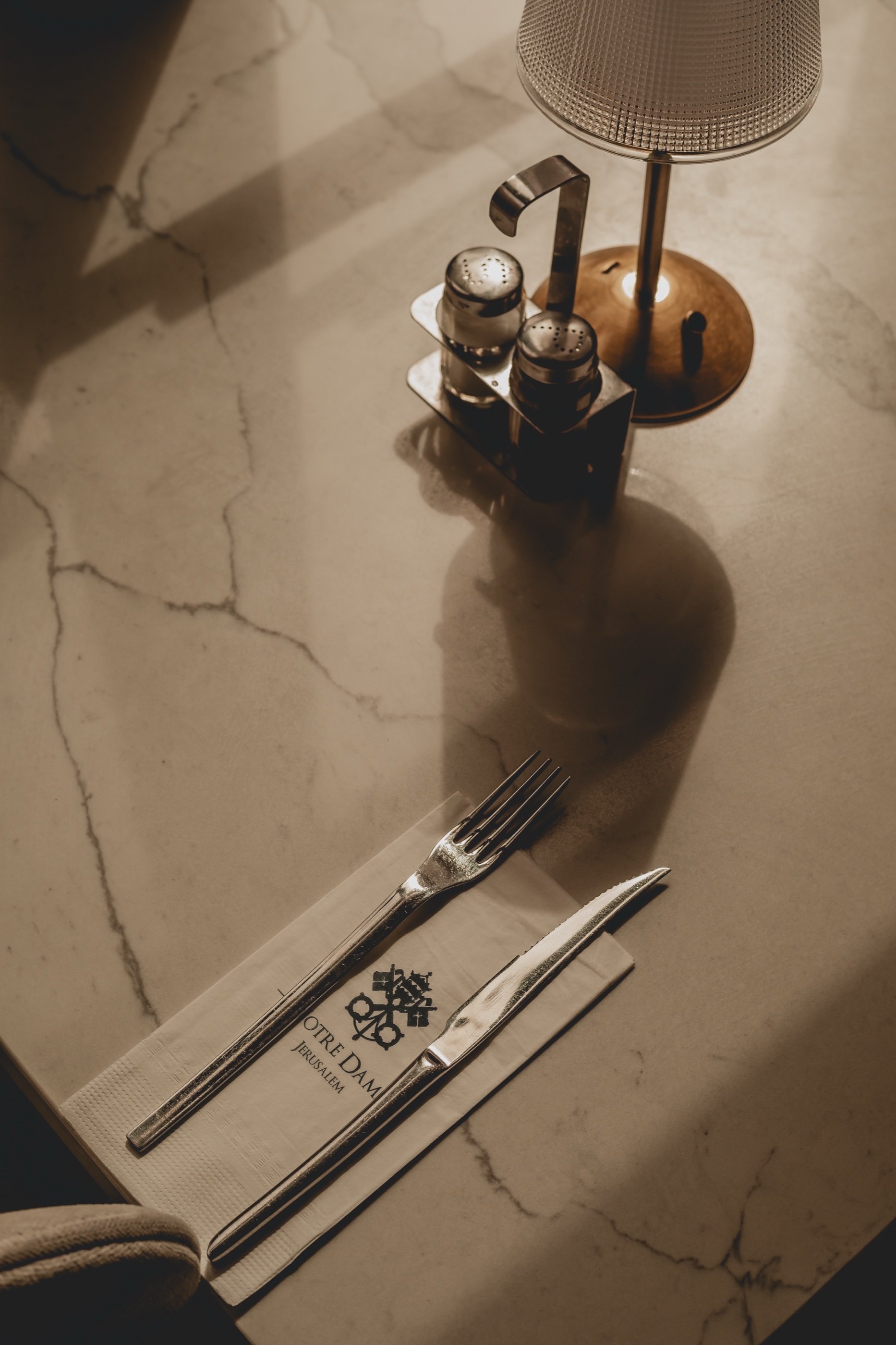 A napkin holds the name.