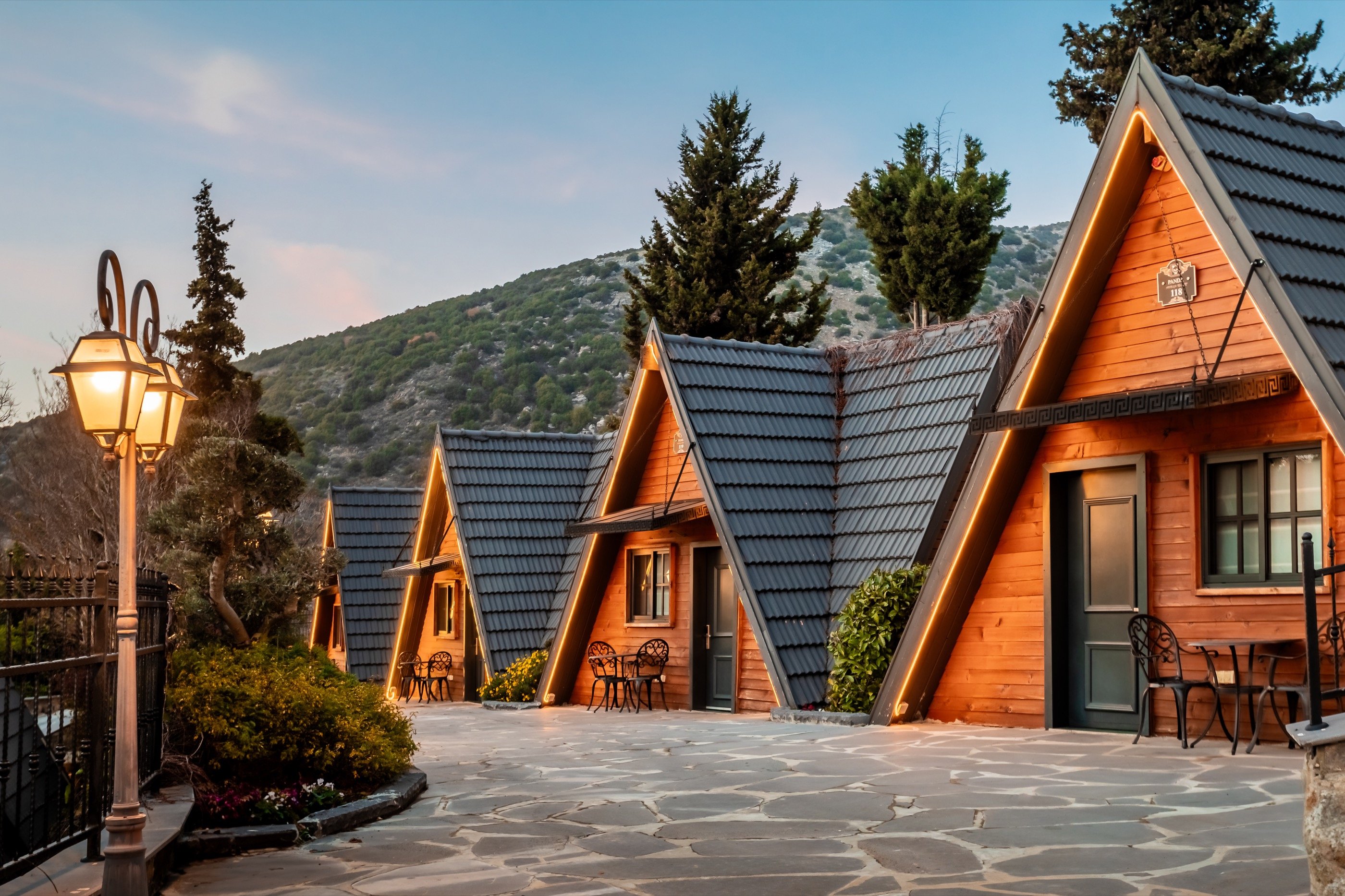 Jacob Nave Ativ · Golan — cover frame